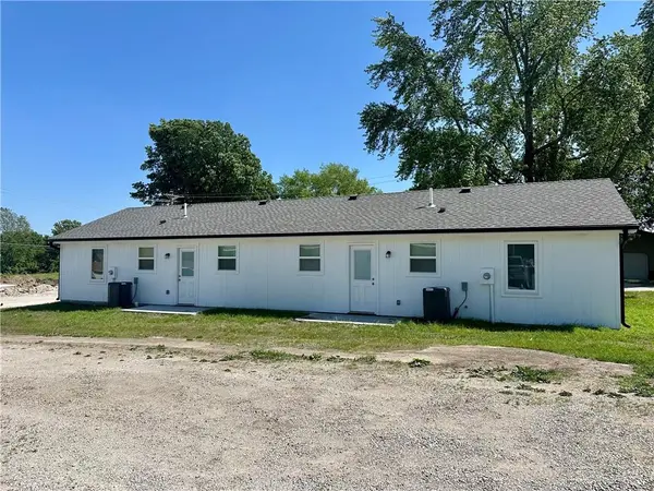 705 W Pleasant ST, Odessa, MO 64076