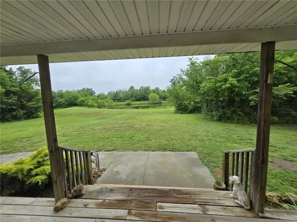 8674 S 300 RD, Richards, MO 64778