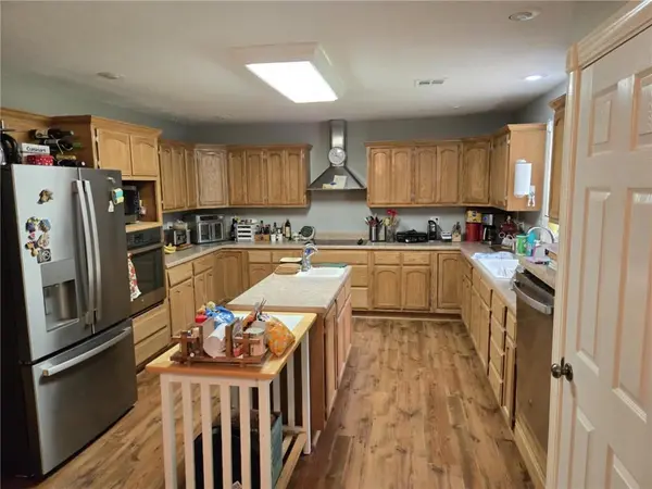 8674 S 300 RD, Richards, MO 64778