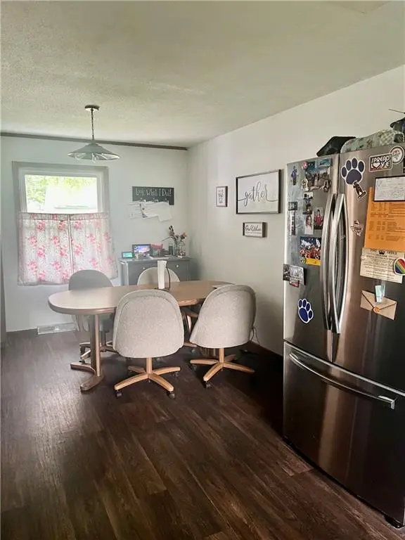 1300 S Main ST, Harrisonville, MO 64701