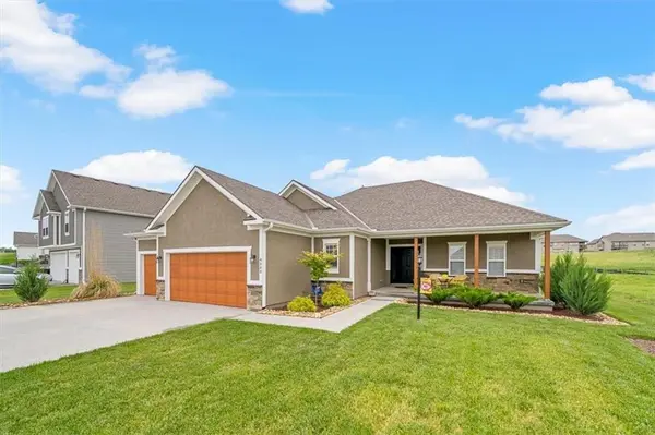 4500 Valley Ridge DR, St Joseph, MO 64505