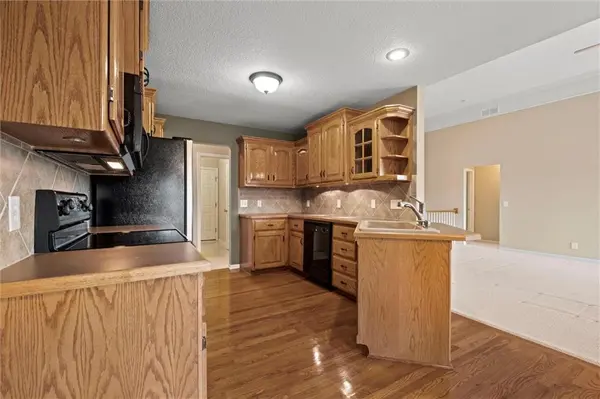 13720 Wagon Pass RD, Platte City, MO 64079