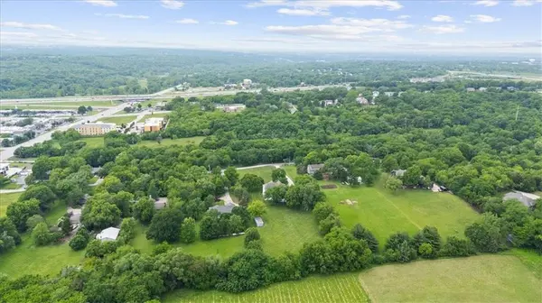 7007 Bell RD, Shawnee, KS 66217