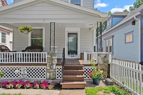 1405 W 40th ST, Kansas City, MO 64111