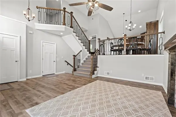 12004 Centennial ST, Peculiar, MO 64078