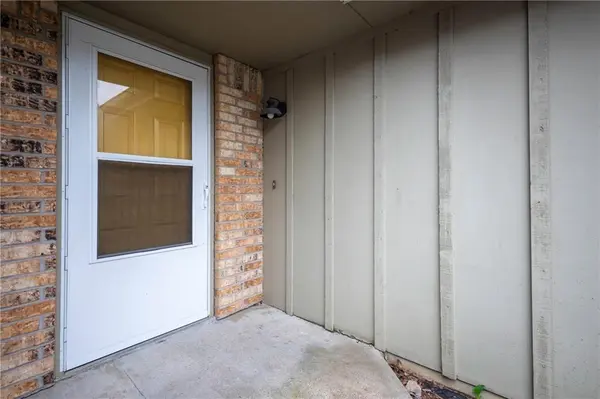 706 Cedar DR #C, Warrensburg, MO 64093