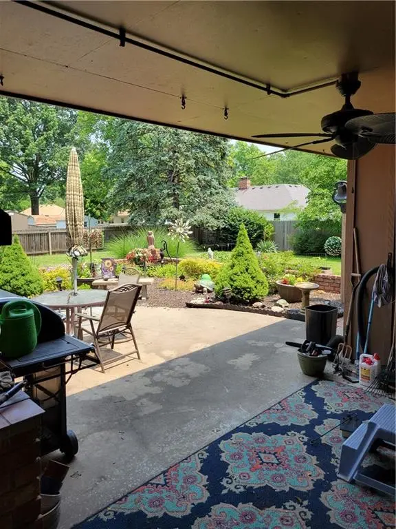 7605 Evanston AVE, Raytown, MO 64138