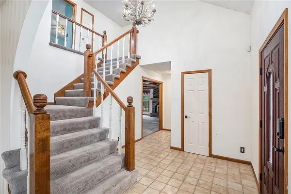 2409 NE 73rd TER, Gladstone, MO 64118