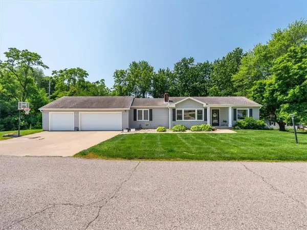 2 Ridgeland RD, Country Club, MO 64505