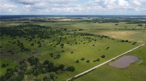 582 N 180th ST, Farlington, KS 66734