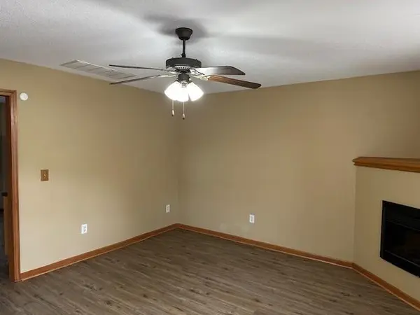 1002 NE Deer Creek RD, Grain Valley, MO 64029