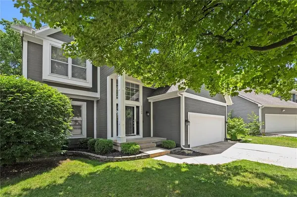 11509 W 115th ST, Overland Park, KS 66210