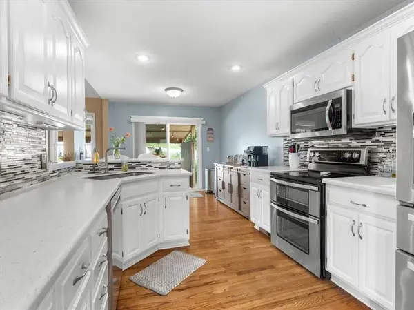 5102 Brookhaven DR, St Joseph, MO 64507