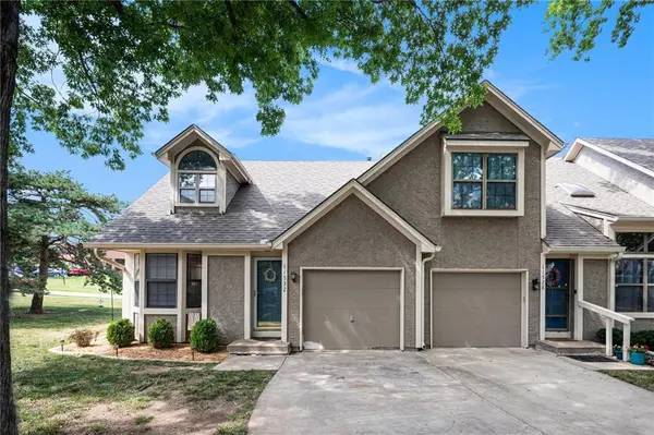 11532 W 113th ST, Overland Park, KS 66210