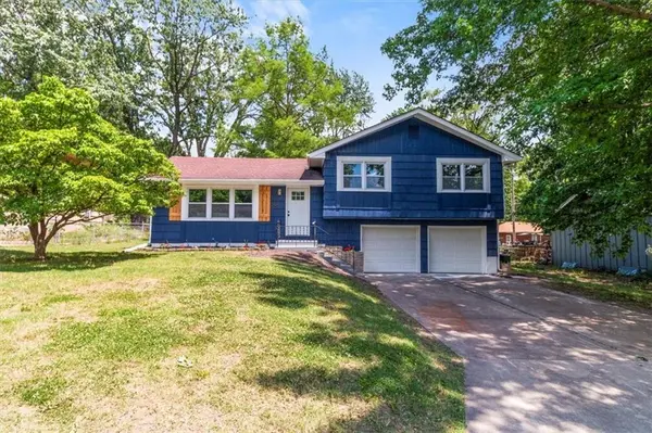 5015 S Marion AVE,  Independence,  MO 64055
