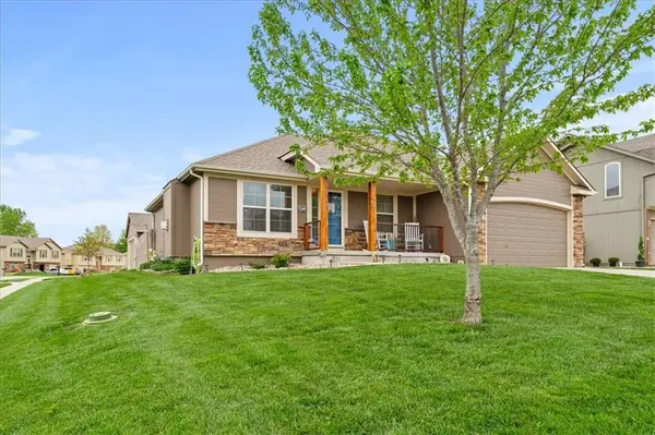 212 NE Hannah CT, Grain Valley, MO 64029