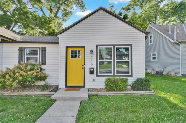 115 S Campbell ST, Pleasant Hill, MO 64080