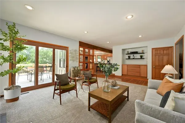 8027 Mullen RD, Lenexa, KS 66215