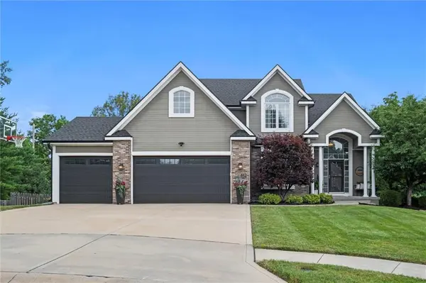 412 Deer DR, Liberty, MO 64068