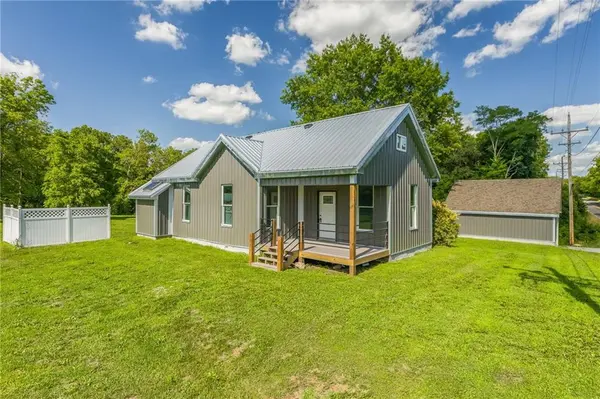 17259 Union ST, Rea, MO 64480