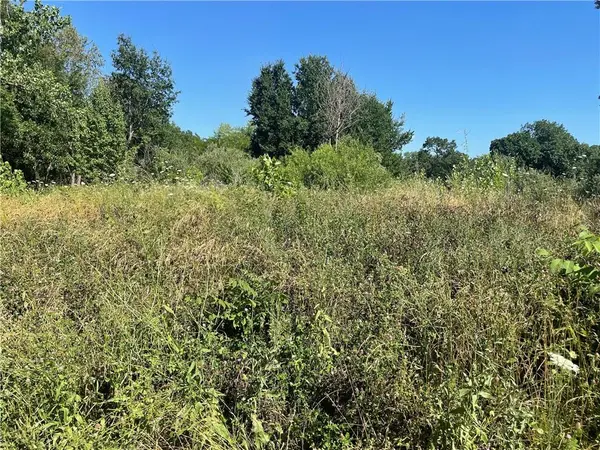 1319 Lakeview North DR, Lake Lafayette, MO 64076