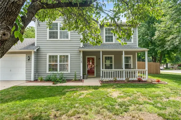 2728 Bishop ST, Lawrence, KS 66046