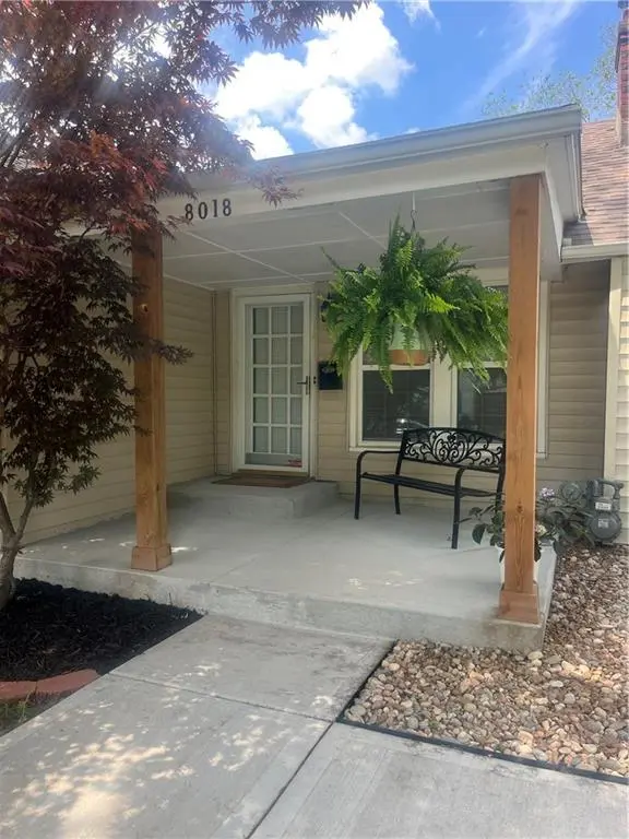 8018 Belleview AVE, Kansas City, MO 64114