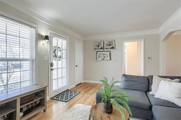 8018 Belleview AVE, Kansas City, MO 64114