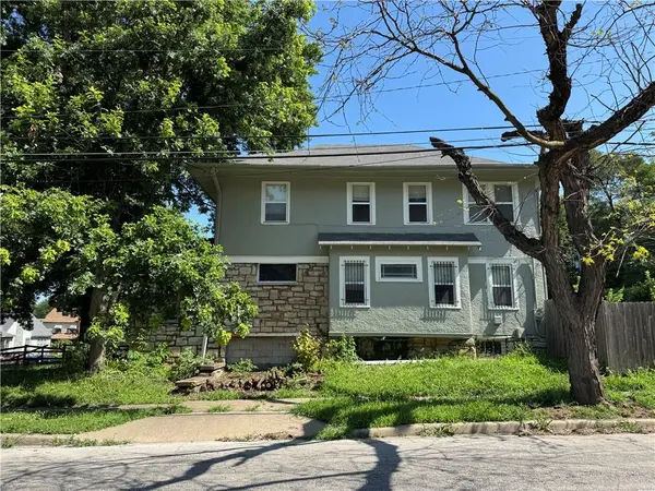 5647 WAYNE AVE, Kansas City, MO 64110