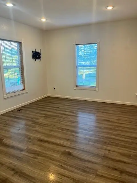 404 W William ST, Savannah, MO 64485