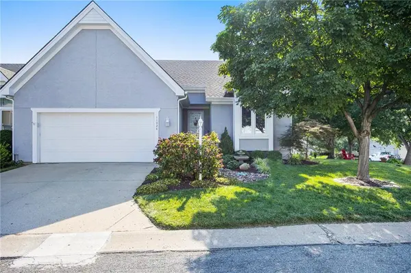 11024 W 98th ST, Overland Park, KS 66214