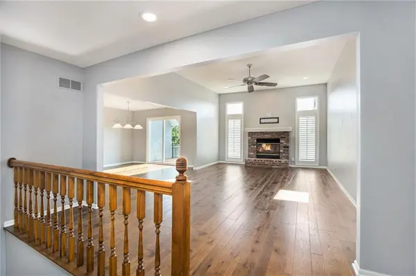 11024 W 98th ST, Overland Park, KS 66214