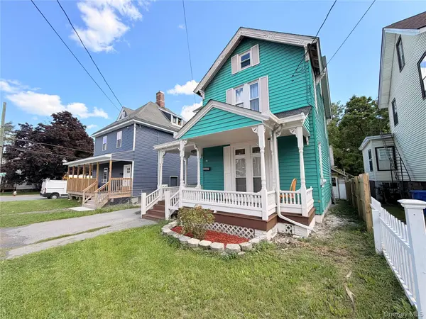 40 Academy AVE, Middletown, NY 10940