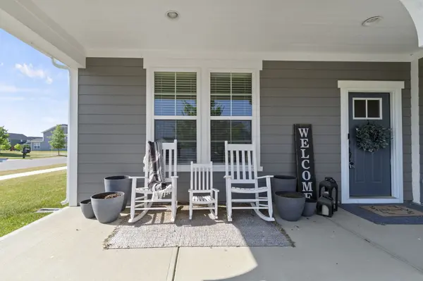 15989 W Rail DR, Westfield, IN 46074