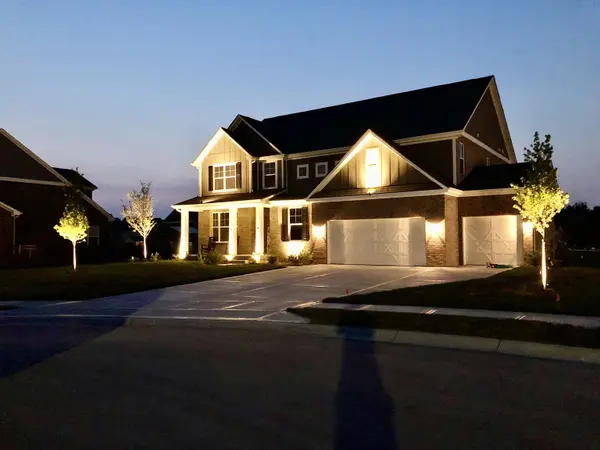 3552 Lynnhaven CIR, Bargersville, IN 46106