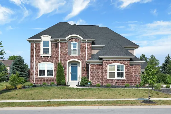 1190 Gatewick DR, Greenwood, IN 46143