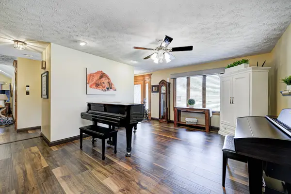 436 Runyon RD, Greenwood, IN 46142