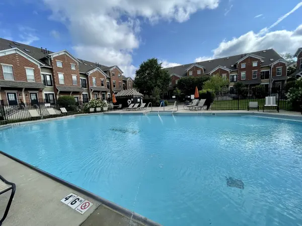 1122 Reserve WAY, Indianapolis, IN 46220