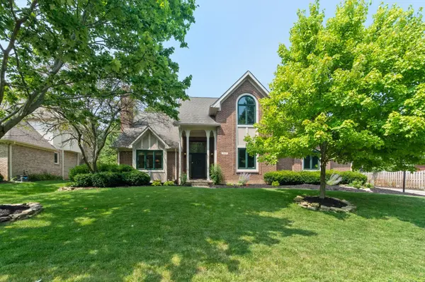 7457 Oakland Hills DR, Indianapolis, IN 46236