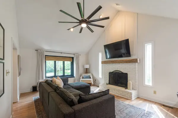 7457 Oakland Hills DR, Indianapolis, IN 46236