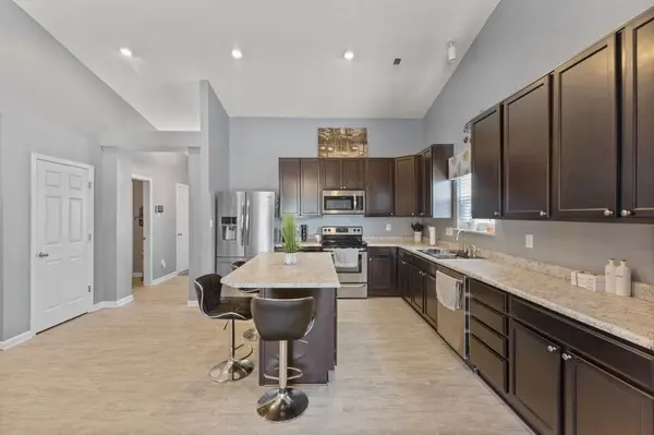 1202 W Limestone WAY, Fortville, IN 46040