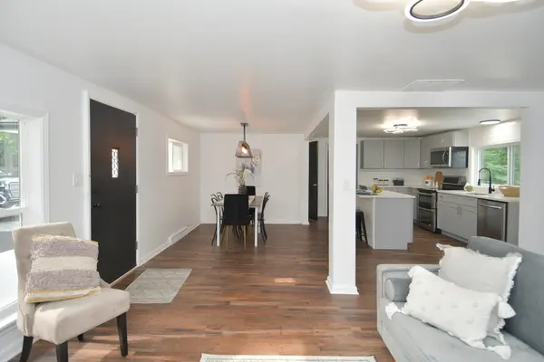 1755 Andrews DR, Avon, IN 46123