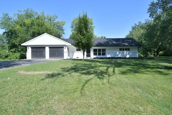 1755 Andrews DR, Avon, IN 46123