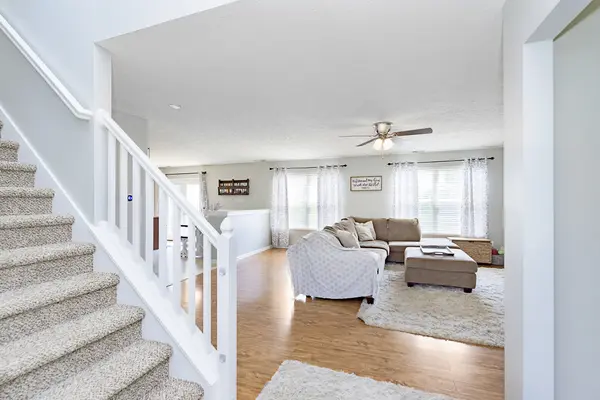 1147 Grassy Creek CIR, Franklin, IN 46131