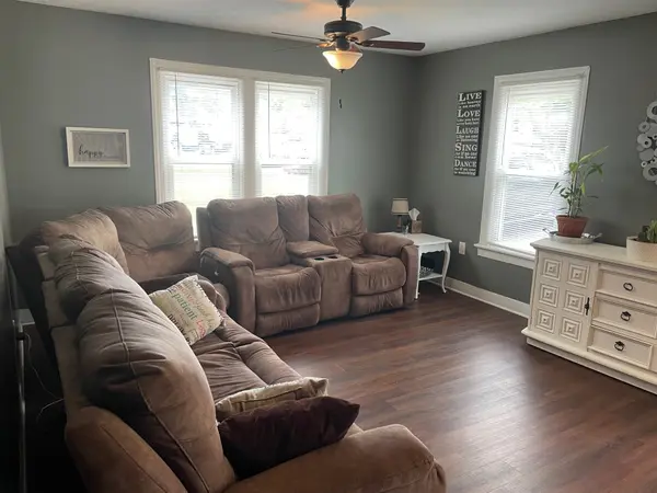 1037 W Walnut Street, Brownstown, IN 47220