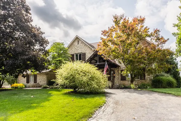 2123 Burning Tree LN, Carmel, IN 46032