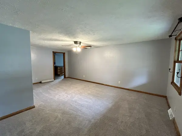 915 Aberdeen DR, Indianapolis, IN 46241