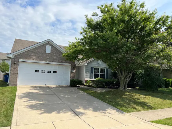 10665 S Brighton Knoll Pkwy, Noblesville, IN 46060