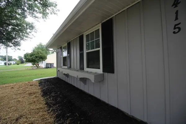 415 Western Pkwy, Seymour, IN 47274