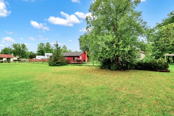 9016 Powderhorn LN, Indianapolis, IN 46256